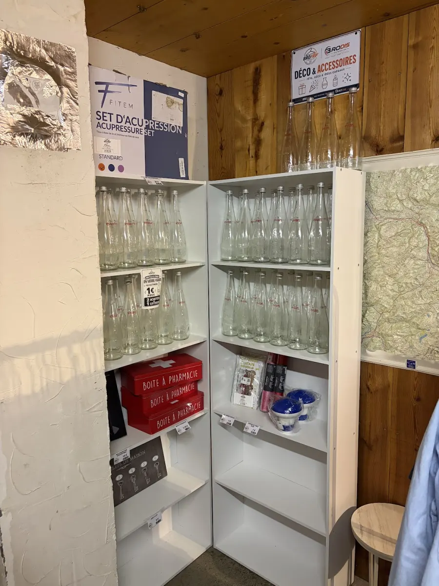 Bijoux neufs et d'occasion en vente chez BRODIS dans la Vallée Verte