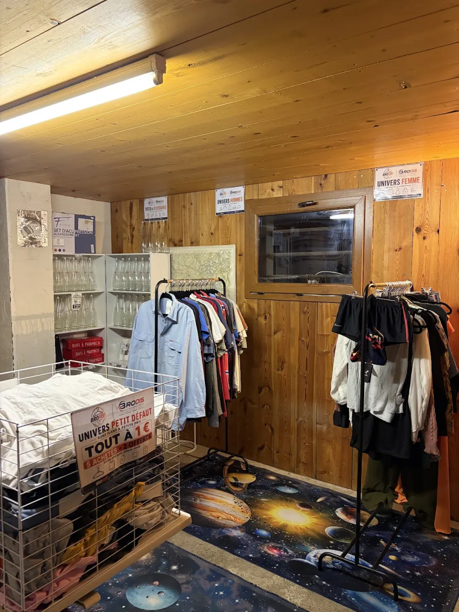 Produits d'entretien Stanhome vendus chez BRODIS dans la Vallée Verte
